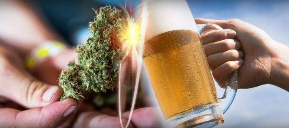 Treating Addiction to Alcohol With Weed – Is It Possible? 